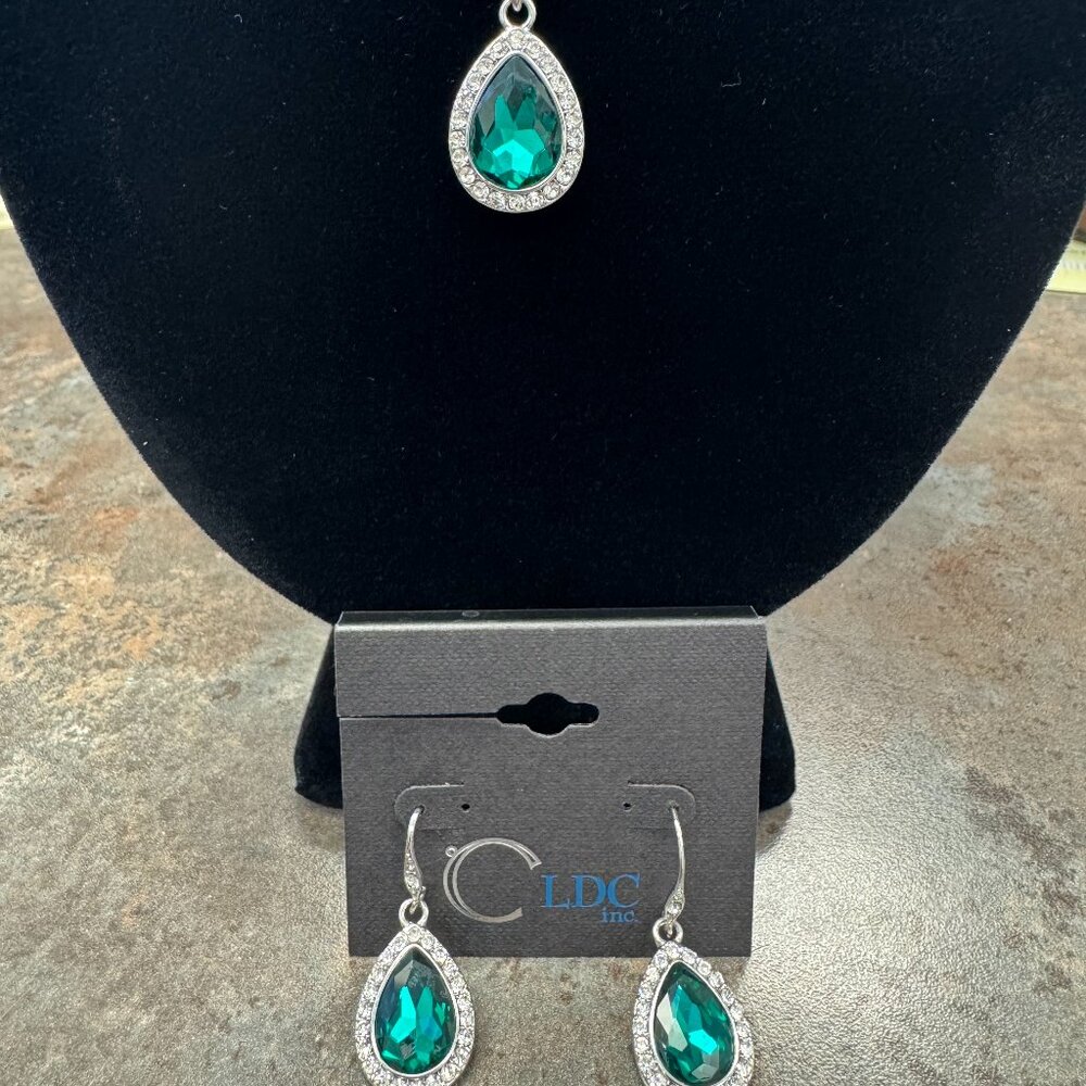 LDC Inc Earrings and Necklace